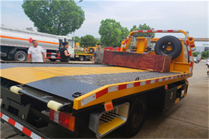 下花园附近拖车电话号码服务